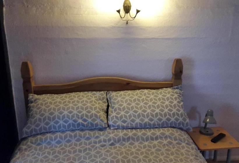 Bed and Breakfast The Monk & Tipster