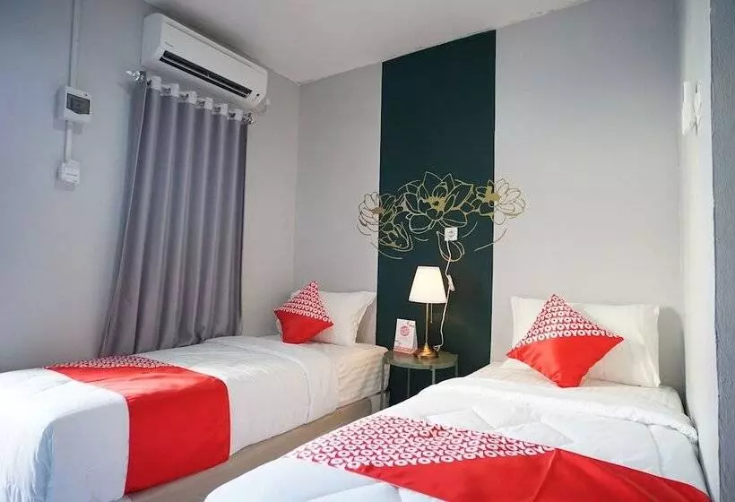 Hotelli Reddoorz At Sani Guest House Balikpapan