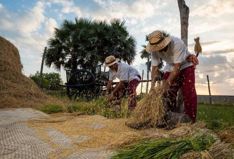 אתר נופש Mane Hariharalaya