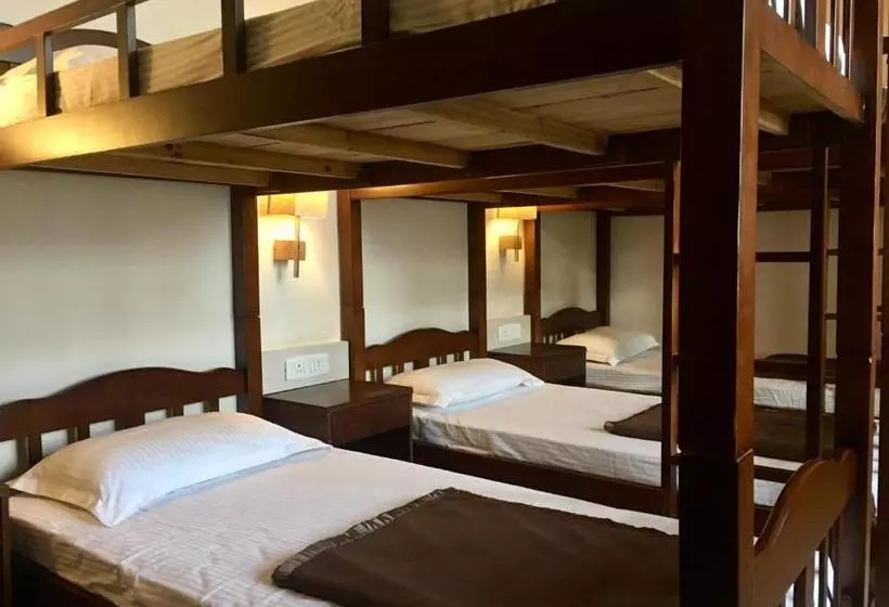 Auberge The Kahn Dormitory