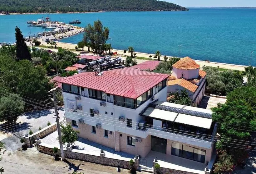 Aamiaismajoitus (B&B) Akbük Taş Otel
