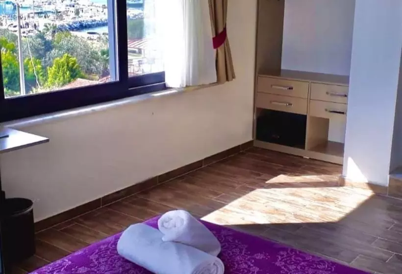Aamiaismajoitus (B&B) Akbük Taş Otel
