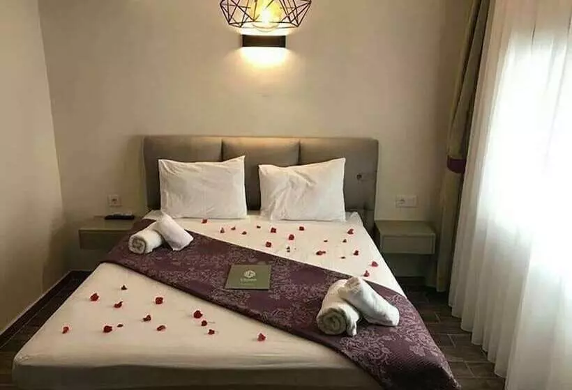 Aamiaismajoitus (B&B) Akbük Taş Otel