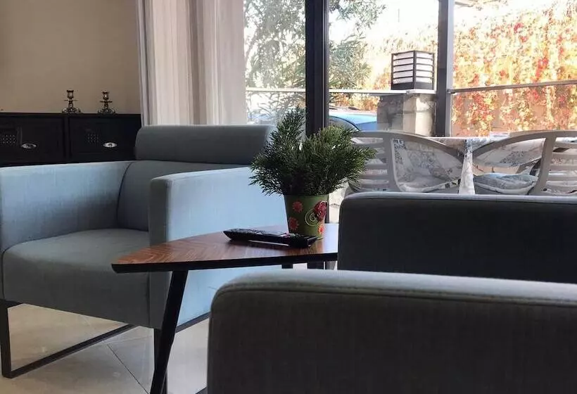 Aamiaismajoitus (B&B) Akbük Taş Otel
