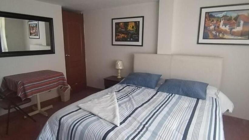 펜션 Hostal Turístico El Cajamarquez