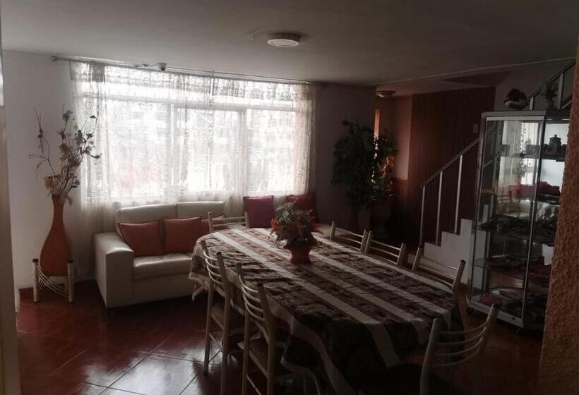 펜션 Hostal Turístico El Cajamarquez