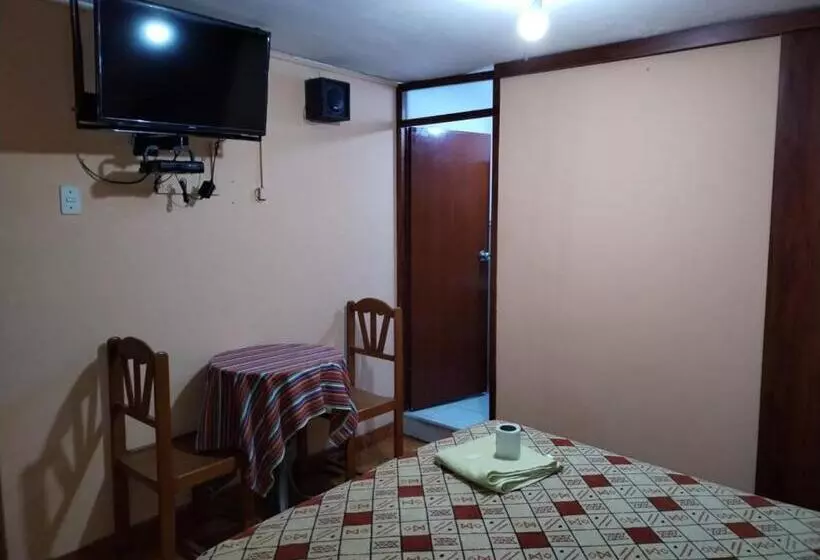 پانسیون Hostal Turístico El Cajamarquez