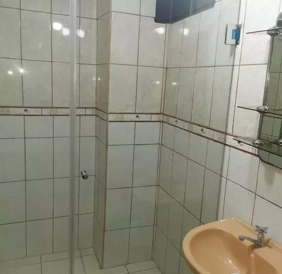 پانسیون Hostal Turístico El Cajamarquez