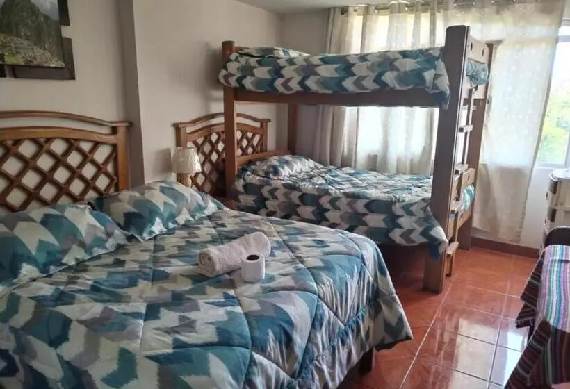 پانسیون Hostal Turístico El Cajamarquez