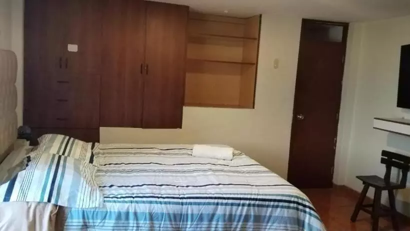پانسیون Hostal Turístico El Cajamarquez