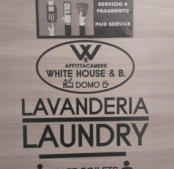 펜션 White House & B