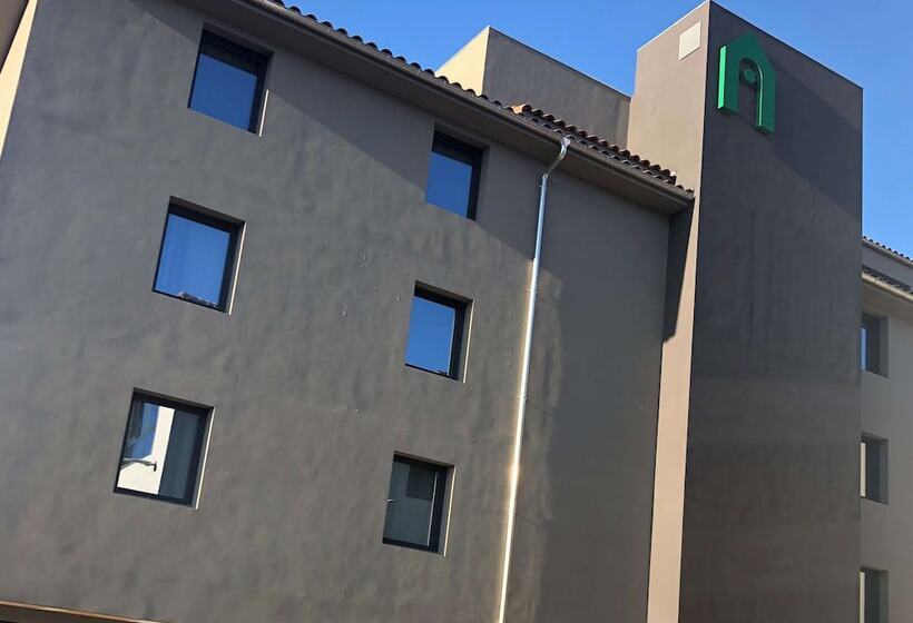 هتل Campanile Marseille Est  Aubagne