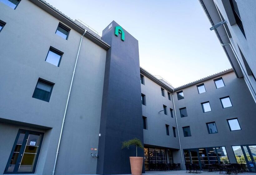 هتل Campanile Marseille Est  Aubagne