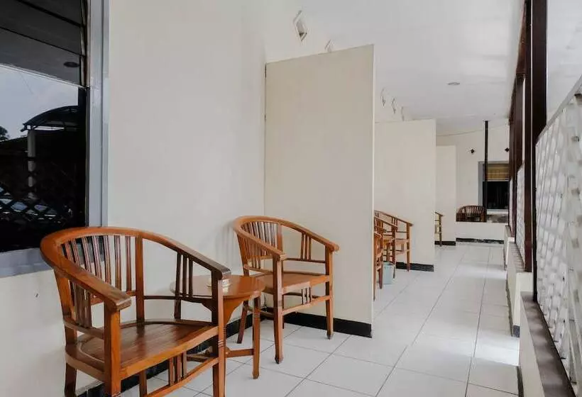 Hotelli Palem 1 Syariah Redpartner