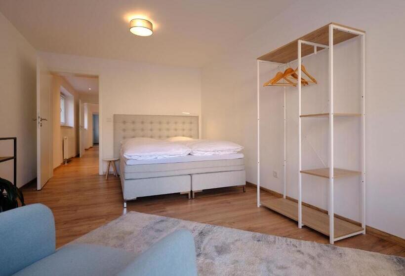 Travel Art Boardinghouse