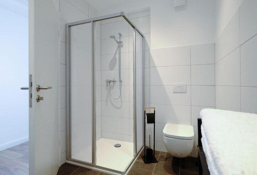 Travel Art Boardinghouse