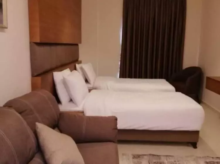 Big Ben Hotel Suites