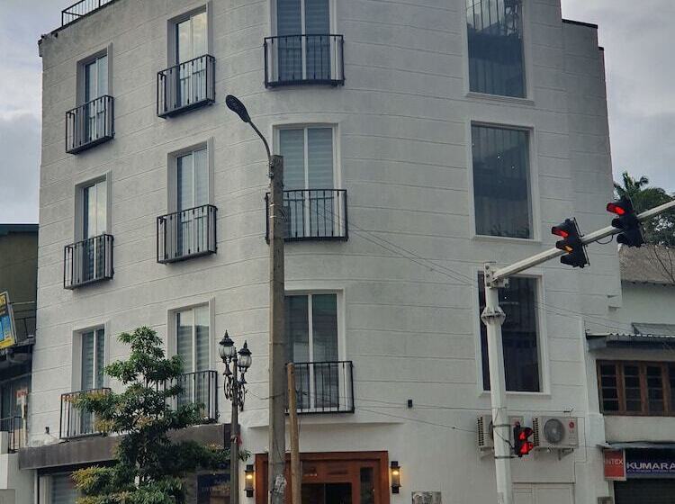 فندق Bed Station 210