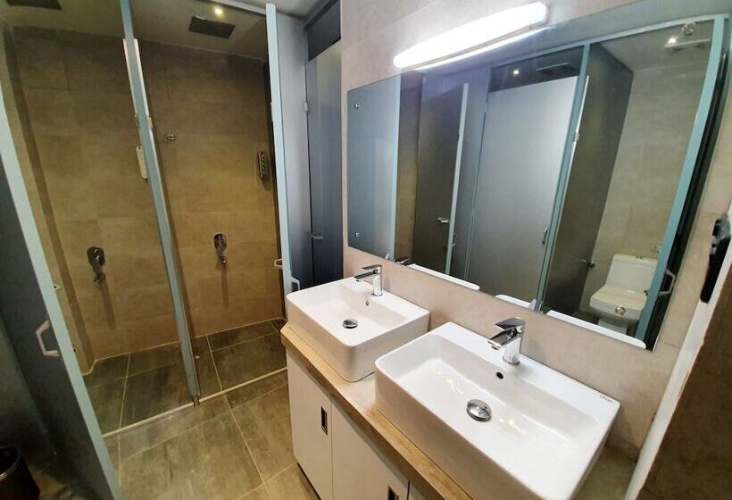 فندق Bed Station 210