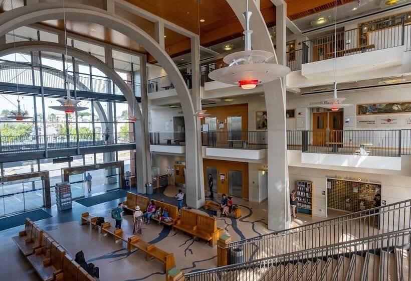 ホテル Indigo Seattle Everett Waterfront Place, An Ihg