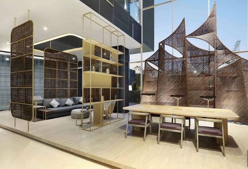 בית מלון כפרי Mercure Makassar Nexa Pettarani