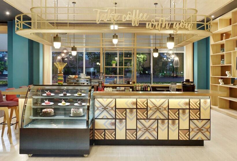 בית מלון כפרי Mercure Makassar Nexa Pettarani