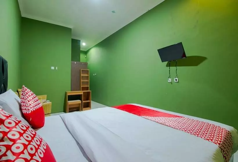 Hotelli Oyo 1014 Bettah Coba 2 Sukabumi