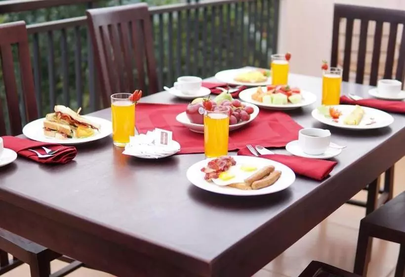 Majatalo Shitala Villa