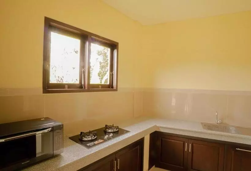 Majatalo Shitala Villa