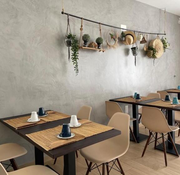 تختخواب و صبحانه Marsuites