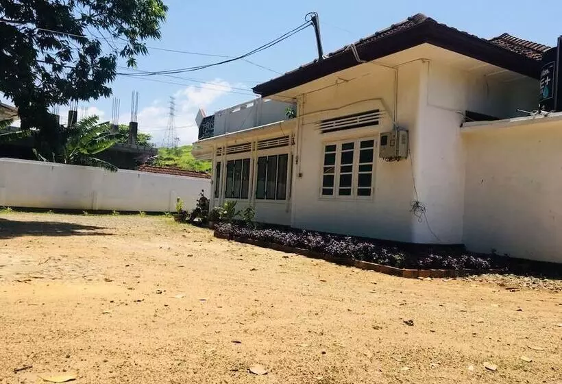 Aamiaismajoitus (B&B) Umaya Rest Inn