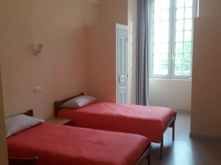 Hotelli Hostellerie Charles De Foucauld