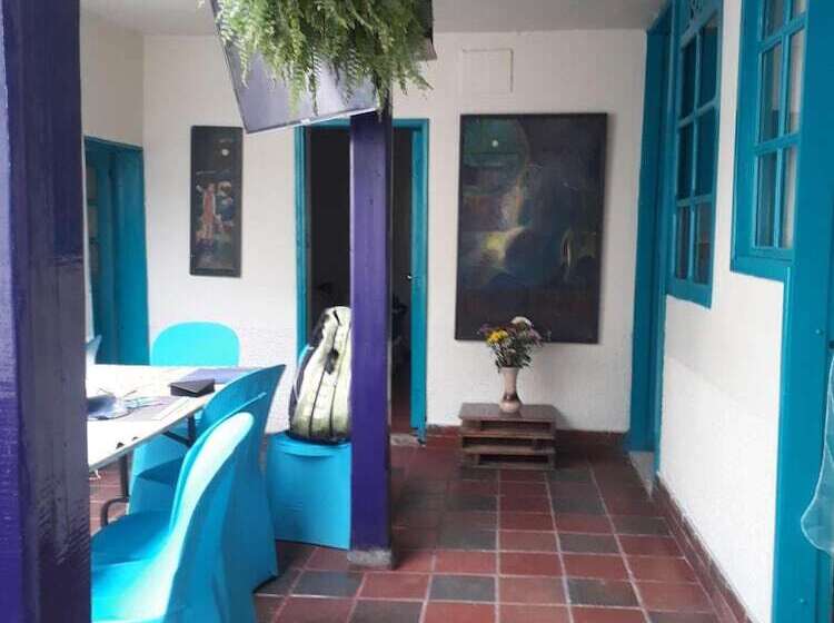 פנסיון Hostel Casa Del Arbol