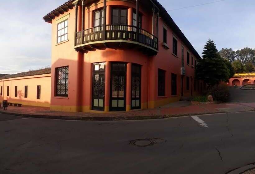 פנסיון Hostel Casa Del Arbol