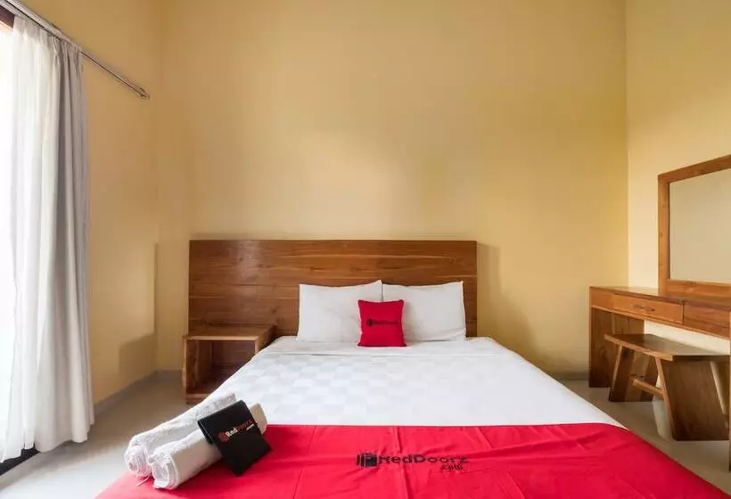 ペンション Reddoorz @ Kerta Dalem Sidakarya