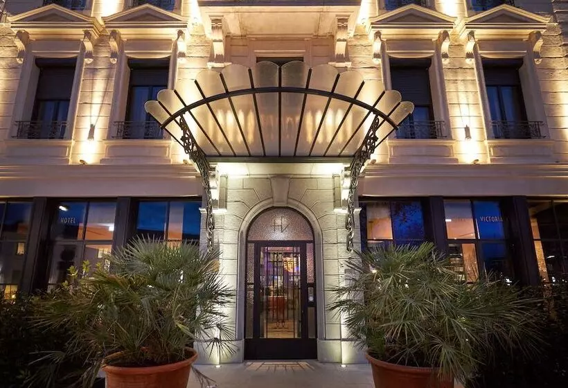 ホテル Victoria