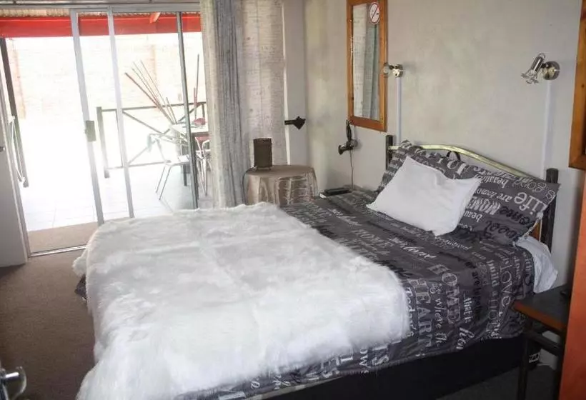 ペンション Pamy Guest Lodge