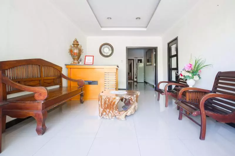 ペンション Reddoorz Syariah Near Marvel City Mall 2