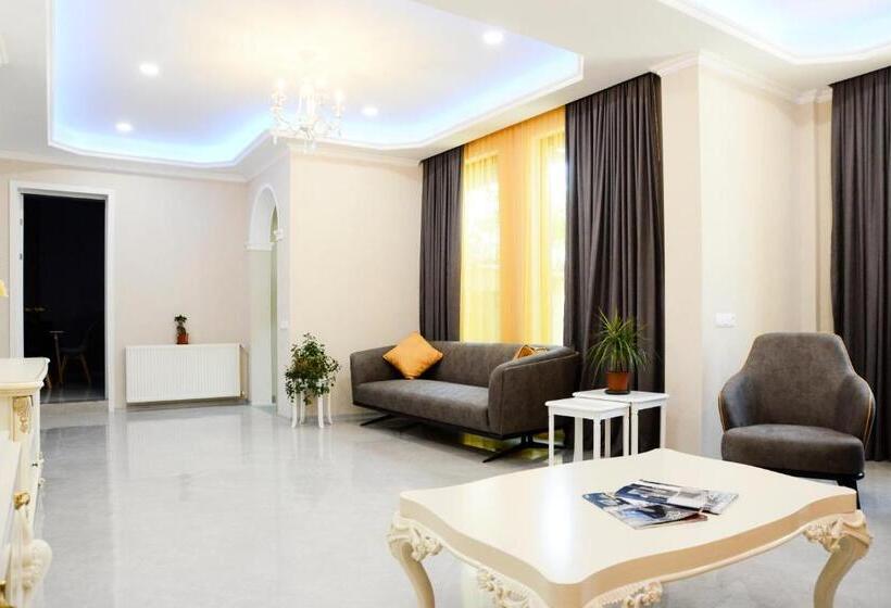 پانسیون Bellis