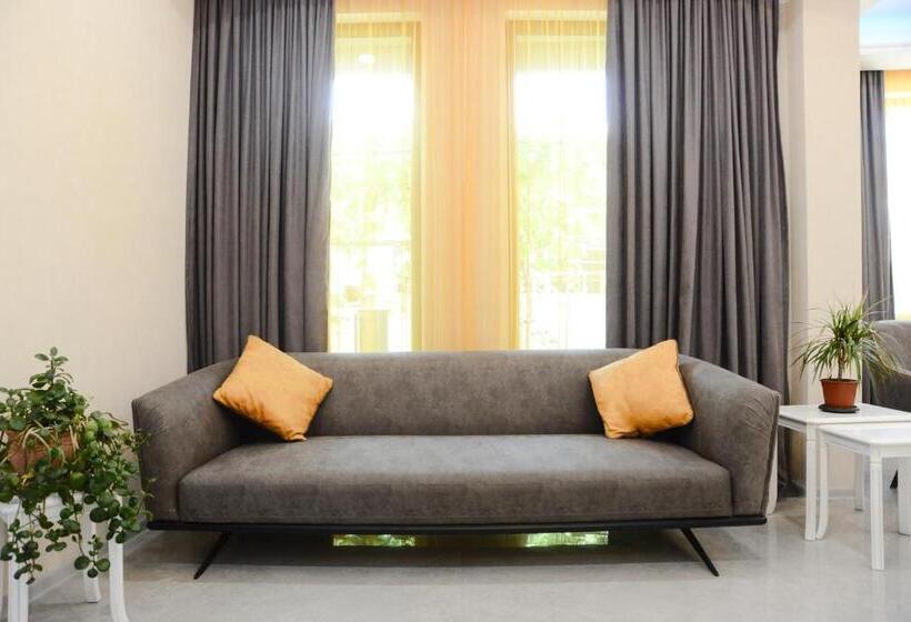 پانسیون Bellis