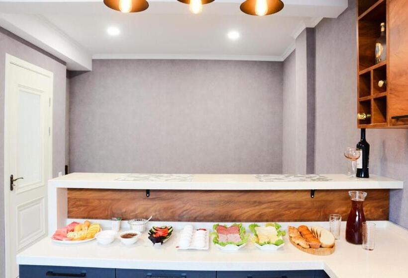 پانسیون Bellis