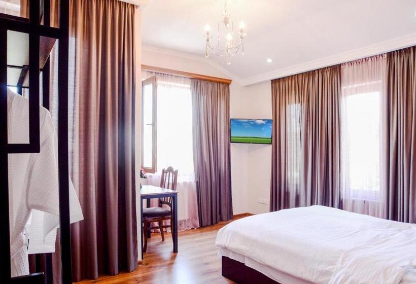 پانسیون Bellis