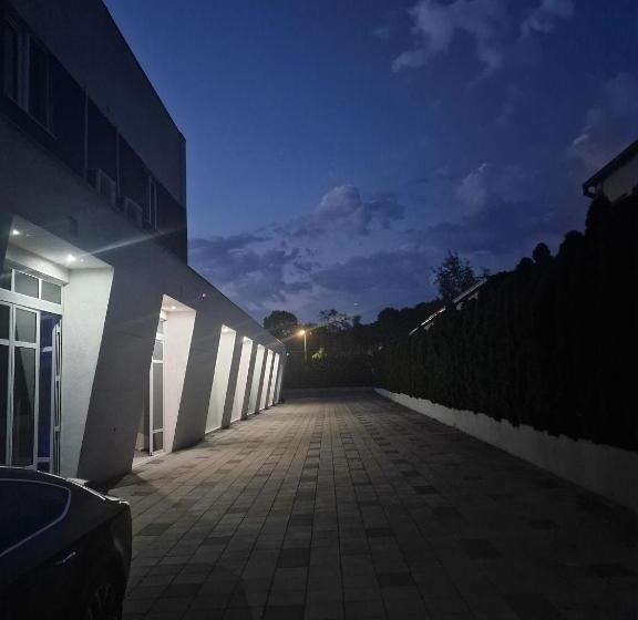 پانسیون Vilin