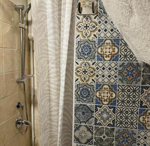 تختخواب و صبحانه Loft Albicocca