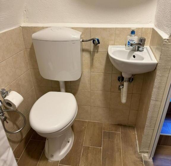 تختخواب و صبحانه Loft Albicocca