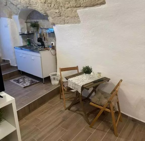 تختخواب و صبحانه Loft Albicocca