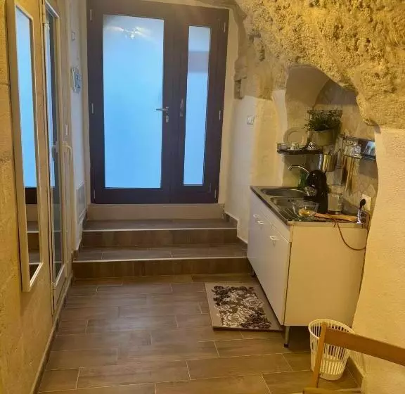 تختخواب و صبحانه Loft Albicocca