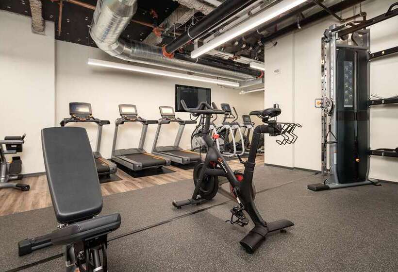 בית מלון כפרי Motto By Hilton Philadelphia Rittenhouse Square