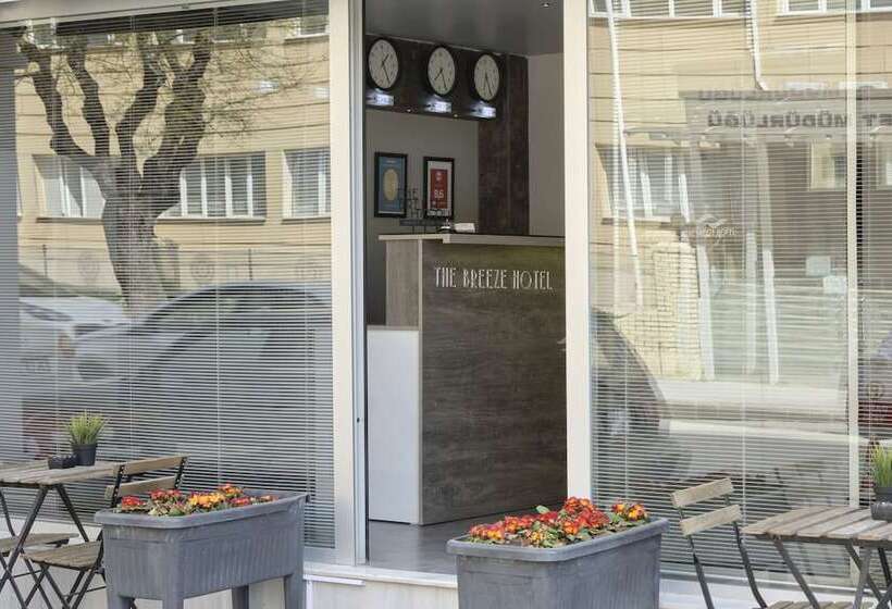 בית מלון כפרי The Breeze