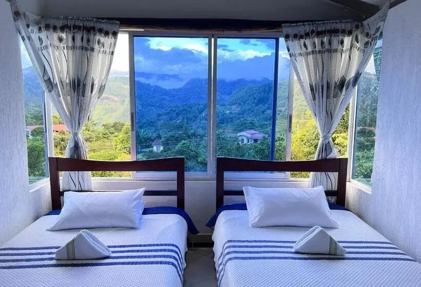 ホテル Cabañas Lluvia De Oro